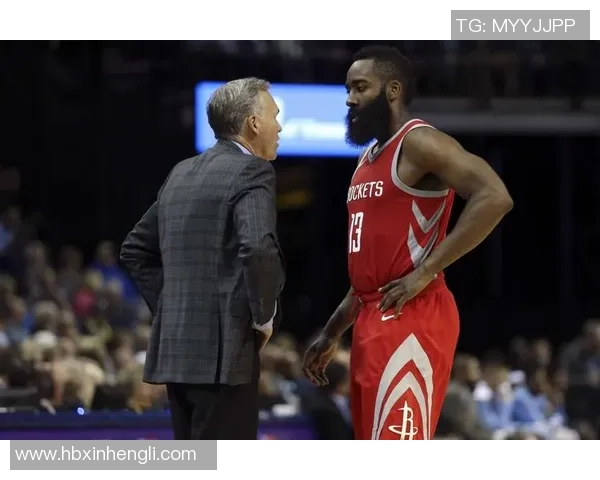 火箭队与步行者队激战正酣NBA精彩对决引发球迷热议